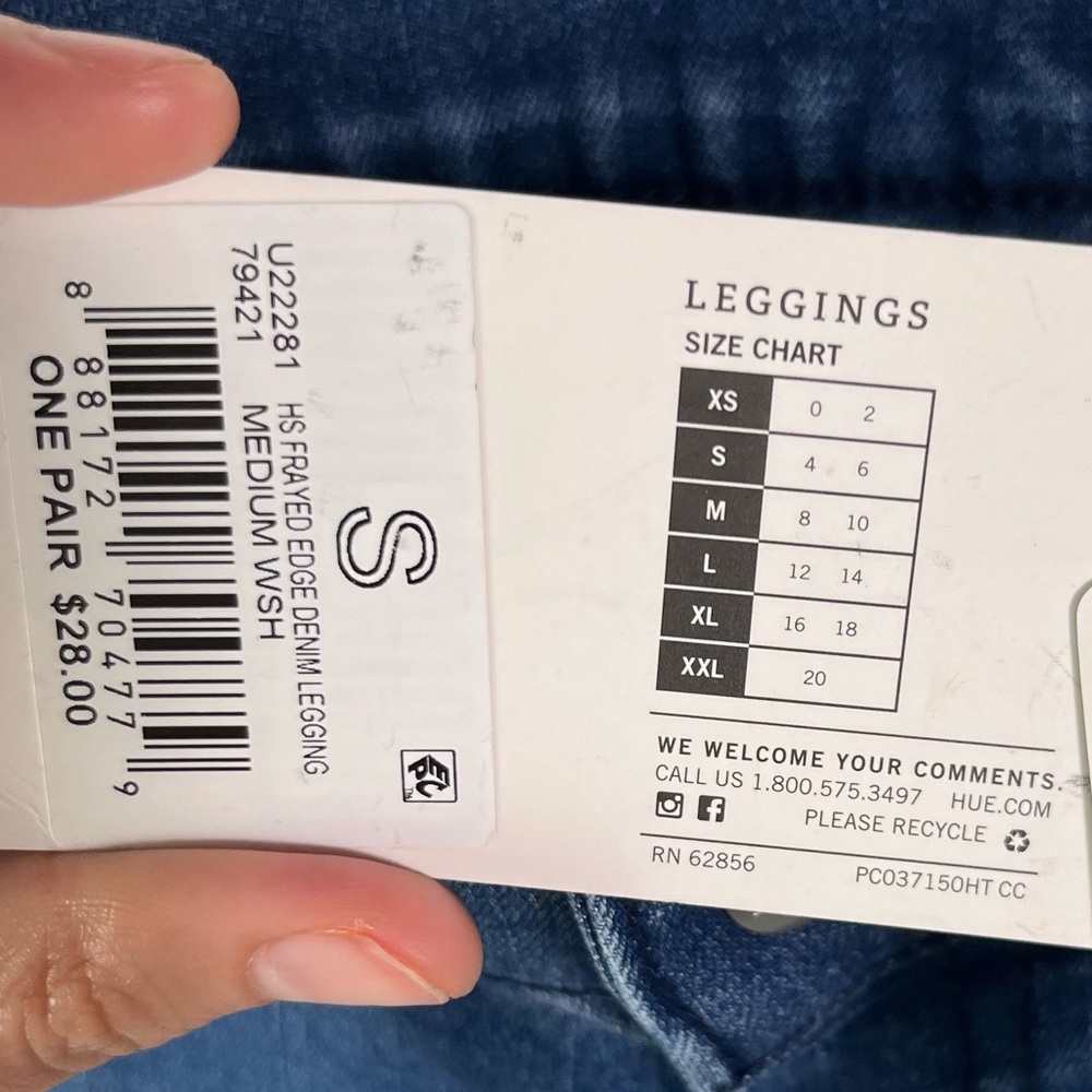 NWT Medium Wash Denim Mid-Rise Frayed Edge Leggings - Hue Studio - Picture 9 of 13